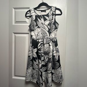 Apt. 9 Black and White Sleeveless Scoop Neck A-Line Dress